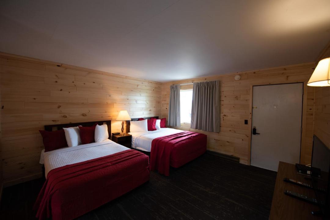 Photo of Bedroom in Mackinaw City