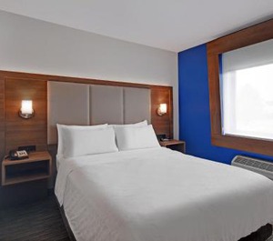 Holiday Inn Express Marshall Ihg Hotel 