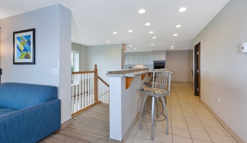 Suite, Penthouse, 2 King Bedrooms, Jetted Tub, Full Kitchen (Valley View)