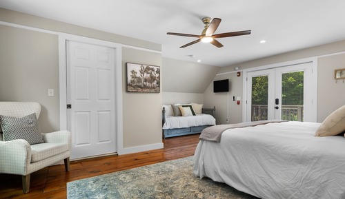 Premium Suite, Multiple Bedrooms, Non Smoking, Mountain View