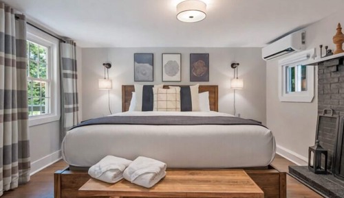 Executive Room, 1 King Bed, Non Smoking, Kitchenette