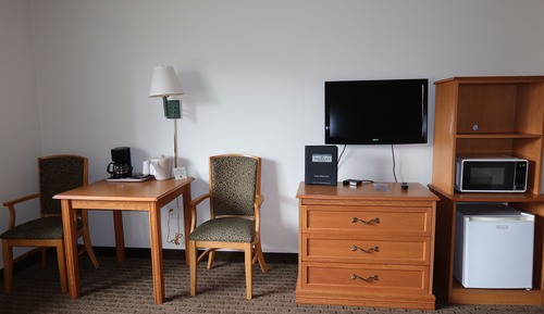 Suite, 1 Queen Bed, Accessible, Non Smoking (Jetted Tub)