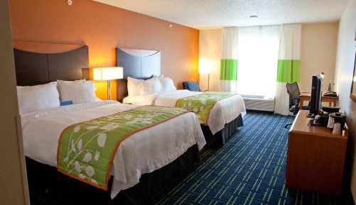 Queen Room with Two Queen Beds and Bathtub - Mobility Access/Hearing Accessible