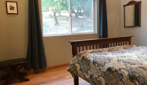Queen Room with Shared Bathroom