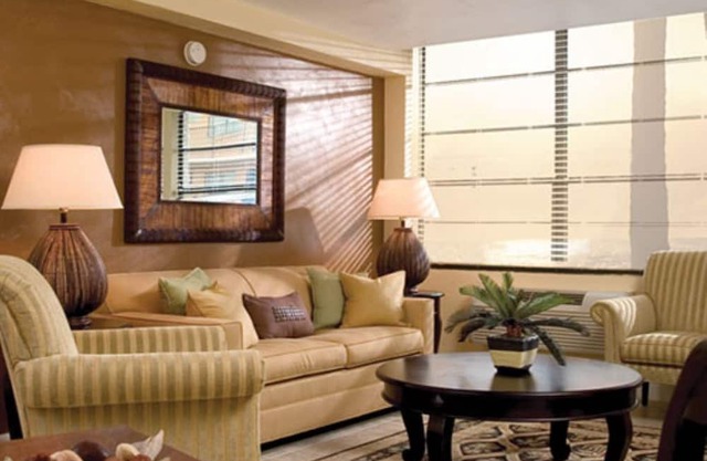 Shores Club 